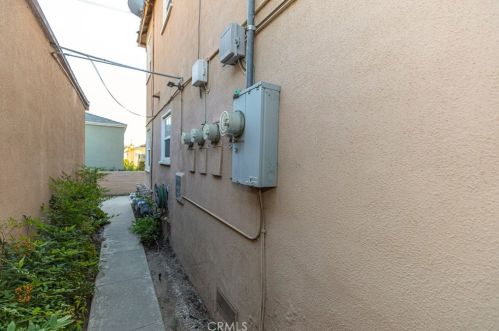 1100 Verdugo Rd, Glendale CA  91208-2918 exterior