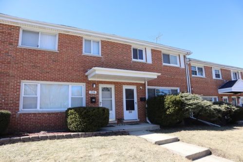 232 Cherry St, Itasca, IL 60143-2104