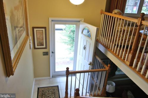 454 Yorkshire Dr, Severna Park, MD 21146-1653