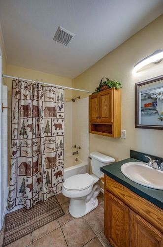 1256 Kentucky Town Rd, Whitewright TX 75491-3502 exterior