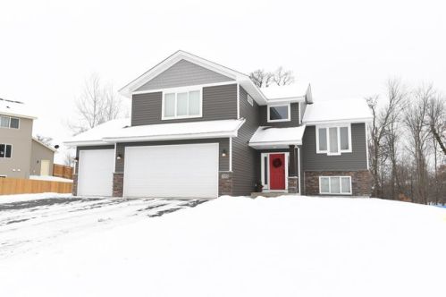 795 Elins Lake Rd, Spectacle Lake, MN 55008-2561