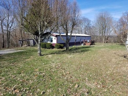 265 Ben Armstrong Rd, Castalian Springs, TN 37031-4808