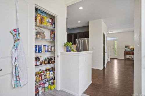 14744 Crestridge Dr, Aurora CO 80015-4207 exterior