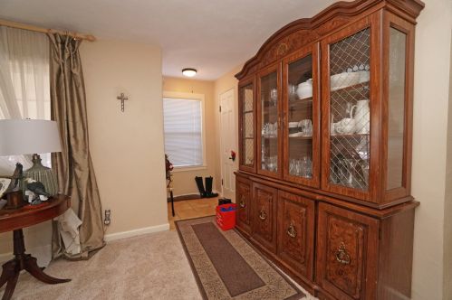2411 Arlington Heights Rd, Arlington Hts, IL 60004-2529
