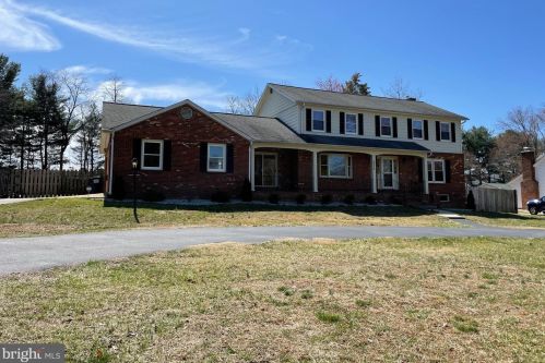 4018 Bonnie Brae Ct, Fredericksburg, VA 22407-4852