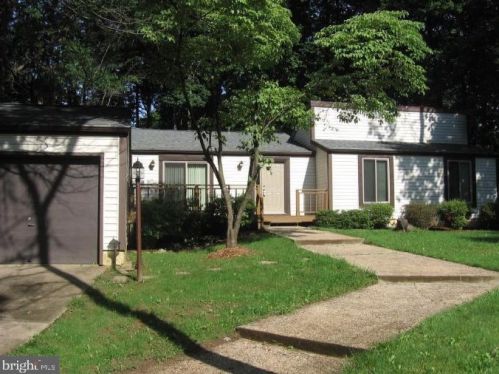 6256 Sandchain Rd, Columbia, MD 21045-4521