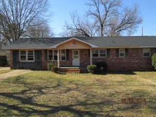 400 Fleming Dr, Anderson, SC 29621-6763