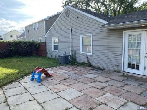 32 Marblestone Ln, Willingboro, NJ 08046-2810