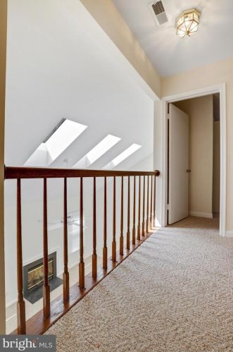 125 Snowy Owl Dr, Silver Spring MD 20901-1656 exterior