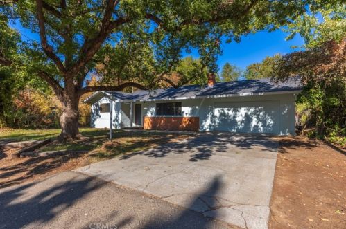 90 Centennial Ave, Chico, CA 95928-9121