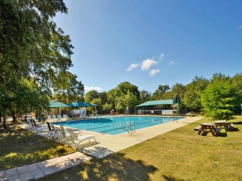 4520 Eagle Feather Dr, Austin TX  78735-6466 exterior