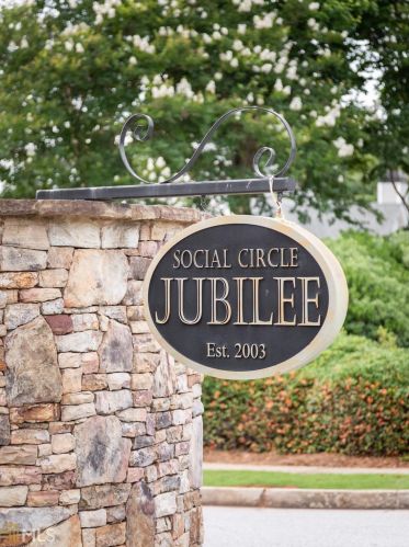119 Tan Yard Rd, Social Circle, GA 30025-3094