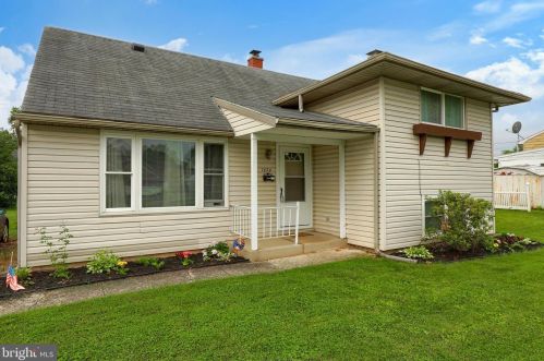 1424 Devers Rd, York, PA 17404-1914