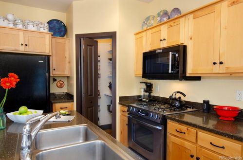 718 3rd St, Salida, CO 81201-1516
