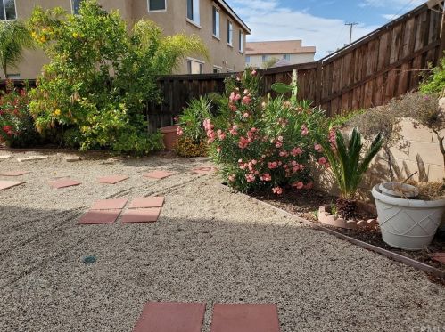 9464 Calico Trl, Riverside CA  92508-6836 exterior