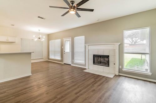 5036 Clover Haven Ct, Dallas, TX 75227-1844