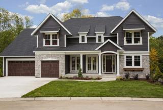 5290 Shenandoah Ln, Minneapolis, MN 55446