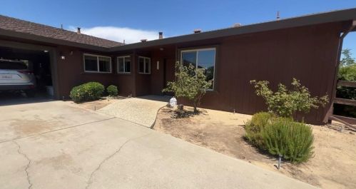 5896 Golf Rd, Merced, CA 95340-8794