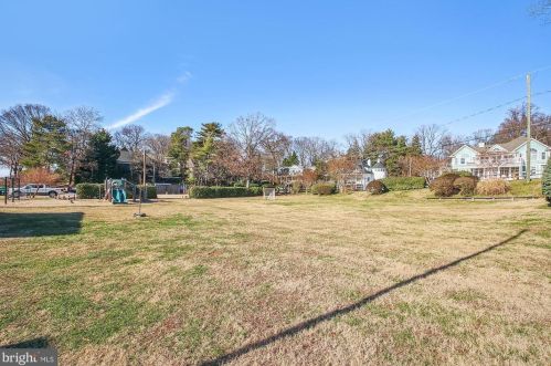 16 Severn Riv Rd, Severna Park MD 21146-4659 exterior