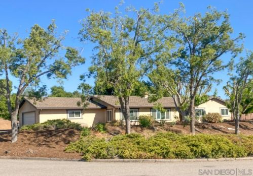 11620 Camino Del Tierra, Lakeside, CA 92040-1302