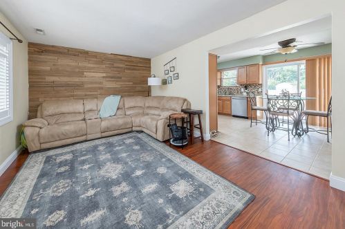 10 Dresden Ct, Erial, NJ 08081-9724