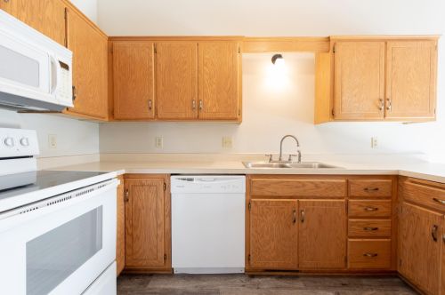 14712 Endicott Way, Saint Paul MN  55124-6491 exterior