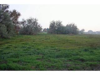 1025 9th St, Hermiston OR  97838-6723 exterior
