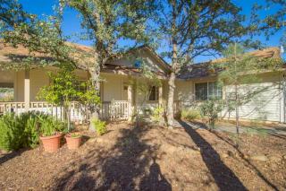 20830 Stevens Creek Ln, Redding, CA 96003-9605
