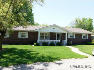 700 Willow Ln, Foster Pond, IL 62298-1817