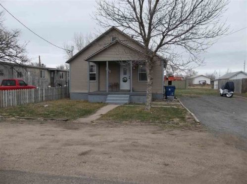 151 Victory St, Sutherland, NE 69165-2001