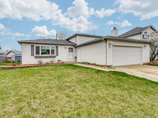 705 Rockhurst Rd, Lemont IL  60440-2544 exterior