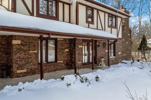 10222 Chris Dr, The Ledges, IL 61073-9480
