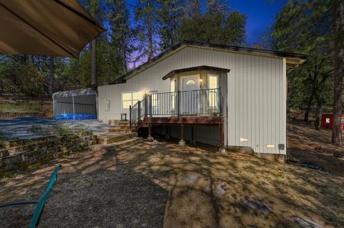 20600 Birchwood Dr, Michigan Bluff, CA 95631-9658