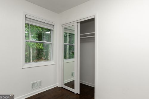 180 Lydia Dr, Atlanta GA  30315-8416 exterior