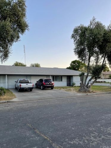 100 El Dorado Dr, Madera, CA 93637-5422