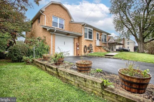 920 Chambers St, Harrisburg, PA 17113-1628