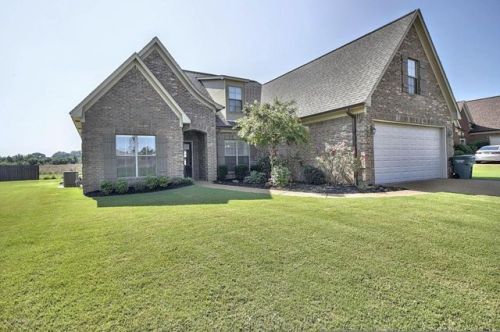311 Cardinal Ln, Senatobia, MS 38668-6004