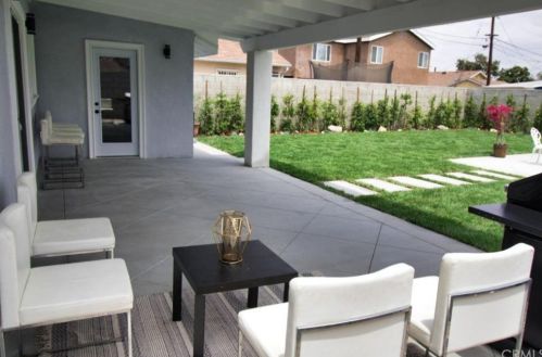 14412 Cordary Ave, Hawthorne CA  90250-8340 exterior