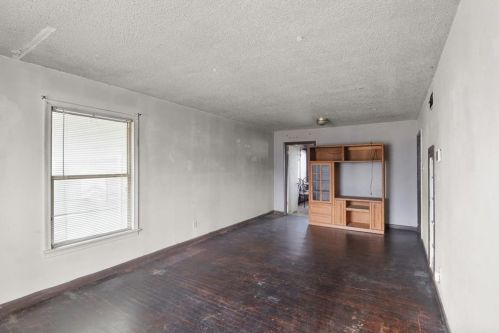 3111 51 St, Dallas TX  75216-7344 exterior