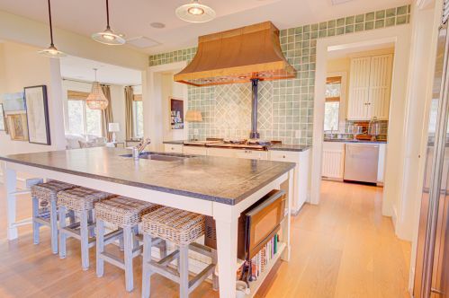 367 Pelican Flight Dr, Isle Of Palms SC  29451-9411 exterior