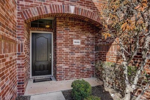 3645 Vienna St, Irving, TX 75038-7790