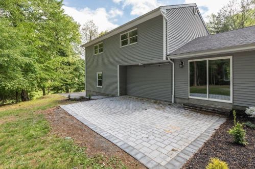 71 Bamm Hollow Rd, Middletown NJ  07748-3259 exterior