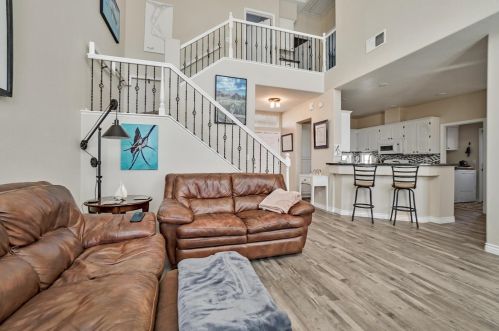 224 Marsalla Dr, Folsom, CA 95630-7201