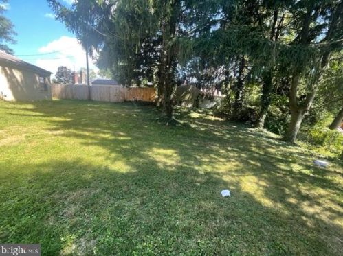 406 Clinton Rd, Harrisburg, PA 17109-2017