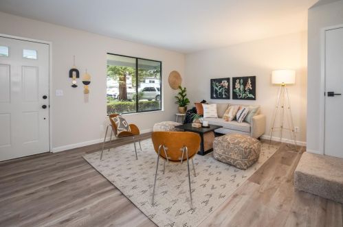 1123 Sills Ct, Capitola, CA 95010-2405