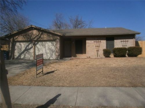 6117 Mackneal Trl, Fort Worth, TX 76148-3614
