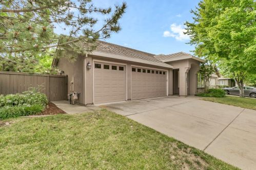 5322 Bellegrove Way, Folsom, CA 95762-7533
