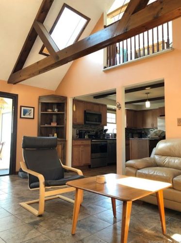 53 Sand Hill Rd, Durham, CT 06422-2906