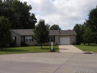 700 Leann Dr, Lebanon, IL 62254-1456