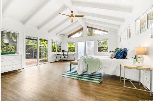 1091 Kalapaki St, Honolulu HI  96825-2710 exterior